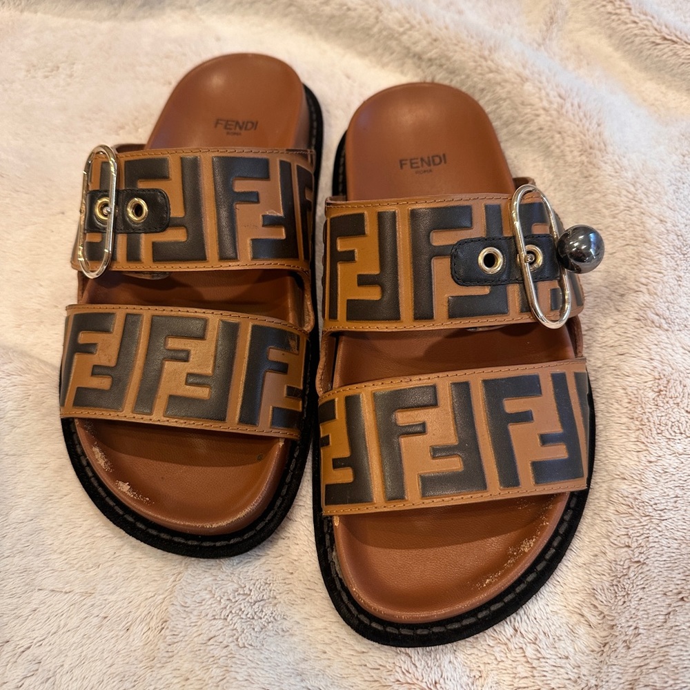 FENDI Slide Sandals